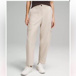 Lululemon Light UTILITECH Cargo Pocket High Rise Pant